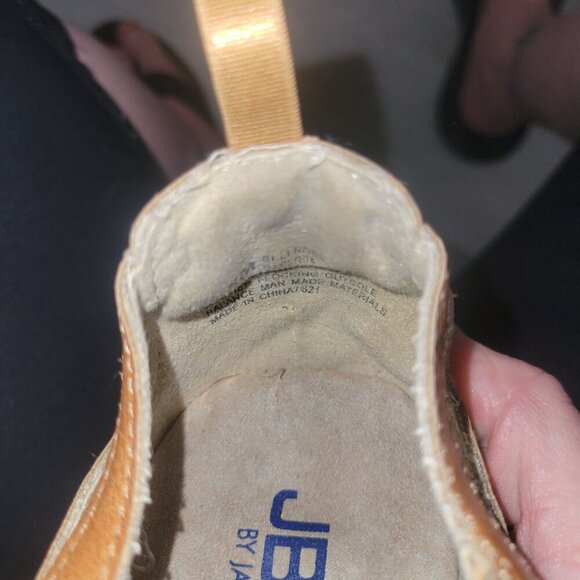 Sold‎ - Picture 5 of 7